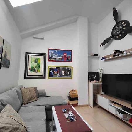 Apartamento Recien Reformado En Barajas Pueblo マドリード エクステリア 写真