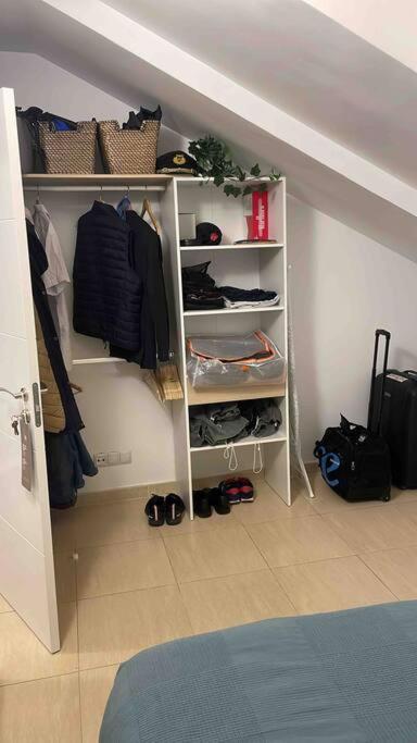 Apartamento Recien Reformado En Barajas Pueblo マドリード エクステリア 写真