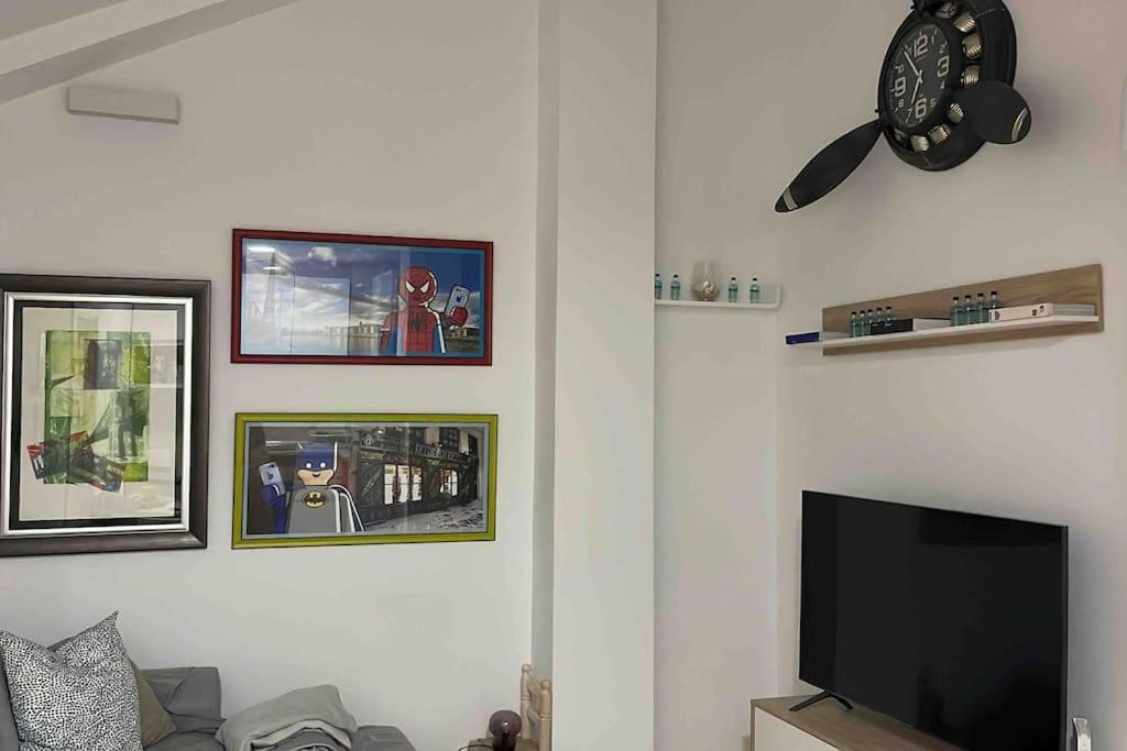 Apartamento Recien Reformado En Barajas Pueblo マドリード エクステリア 写真
