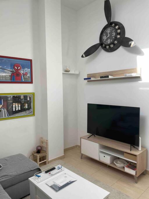 Apartamento Recien Reformado En Barajas Pueblo マドリード エクステリア 写真